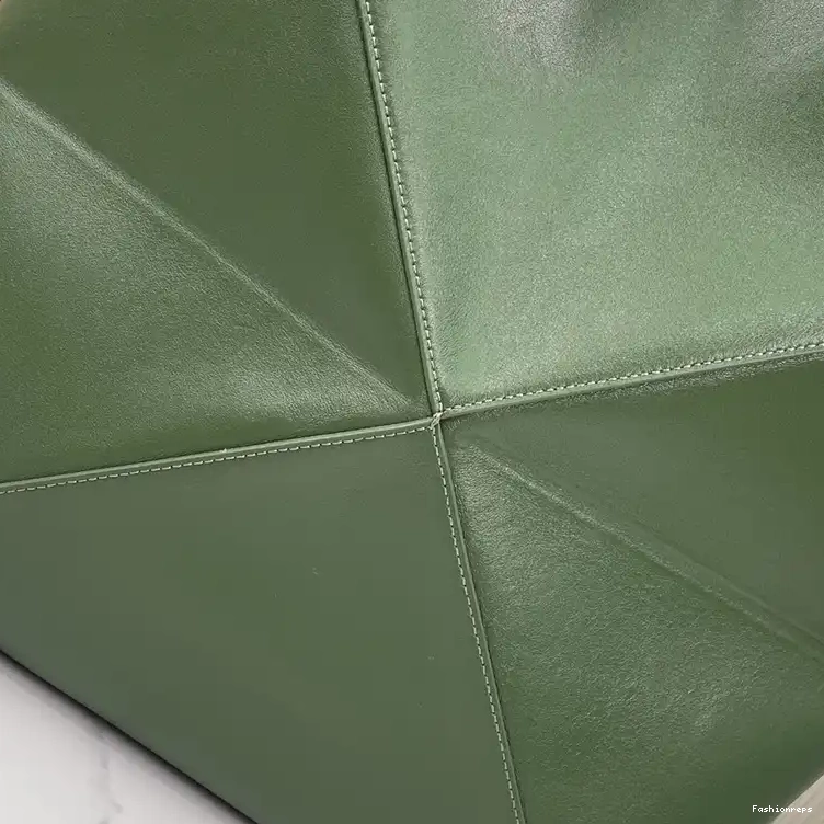 Fashionrepsfam ru 2312YA0015 Bags Loewe 0614